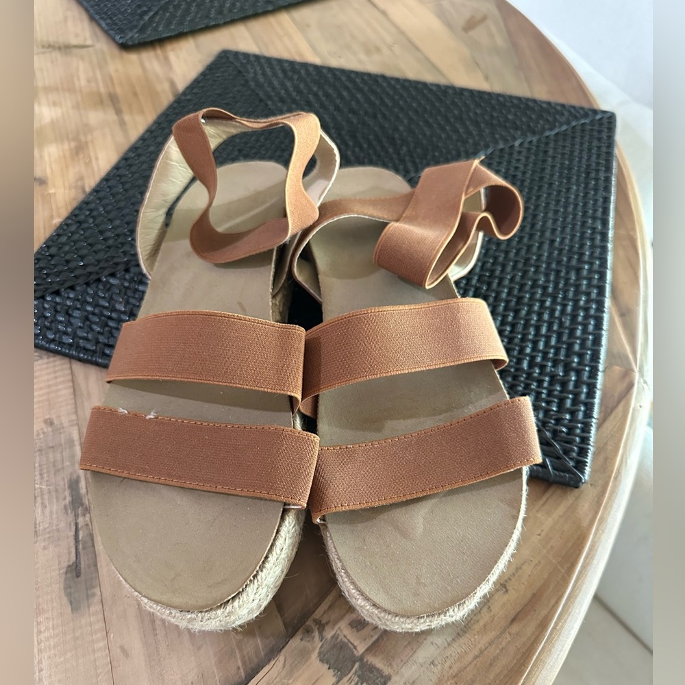 Woman’s sandals with elastic straps. NWOT Size 9.5